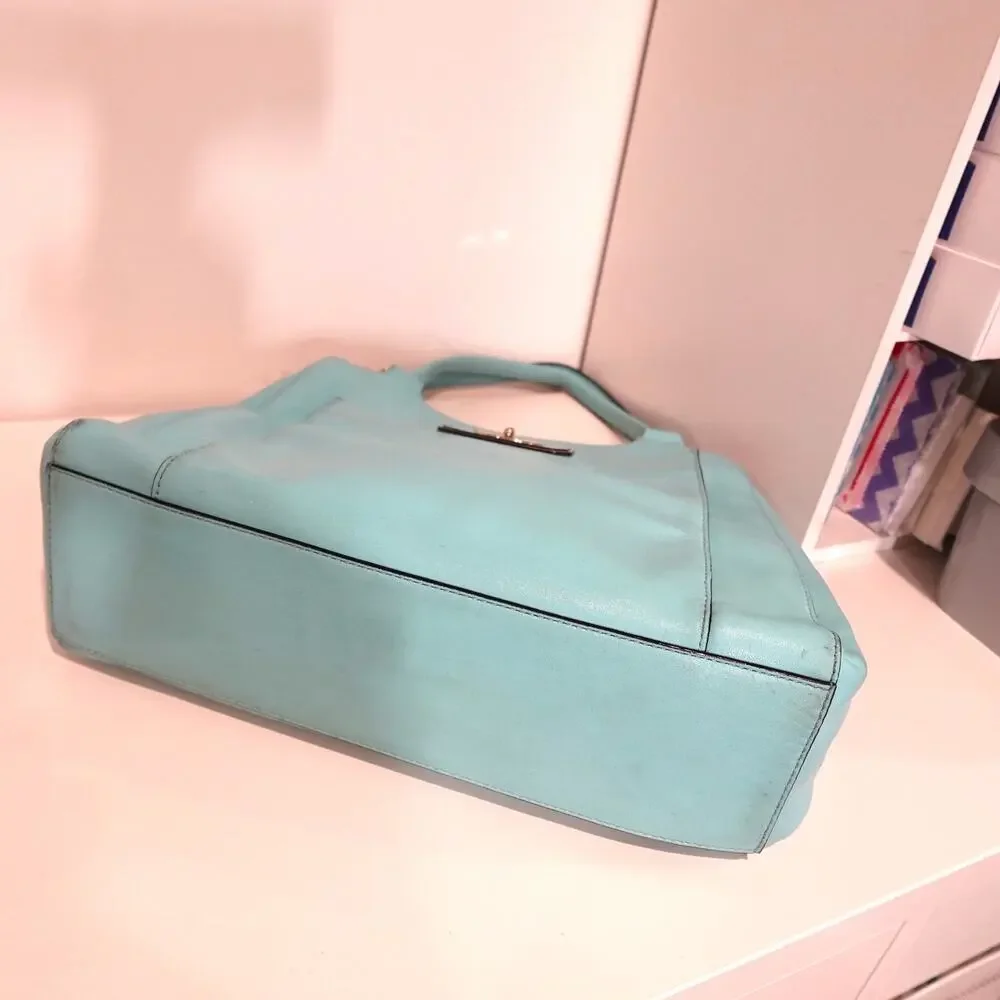 kate spade ❤️ ships